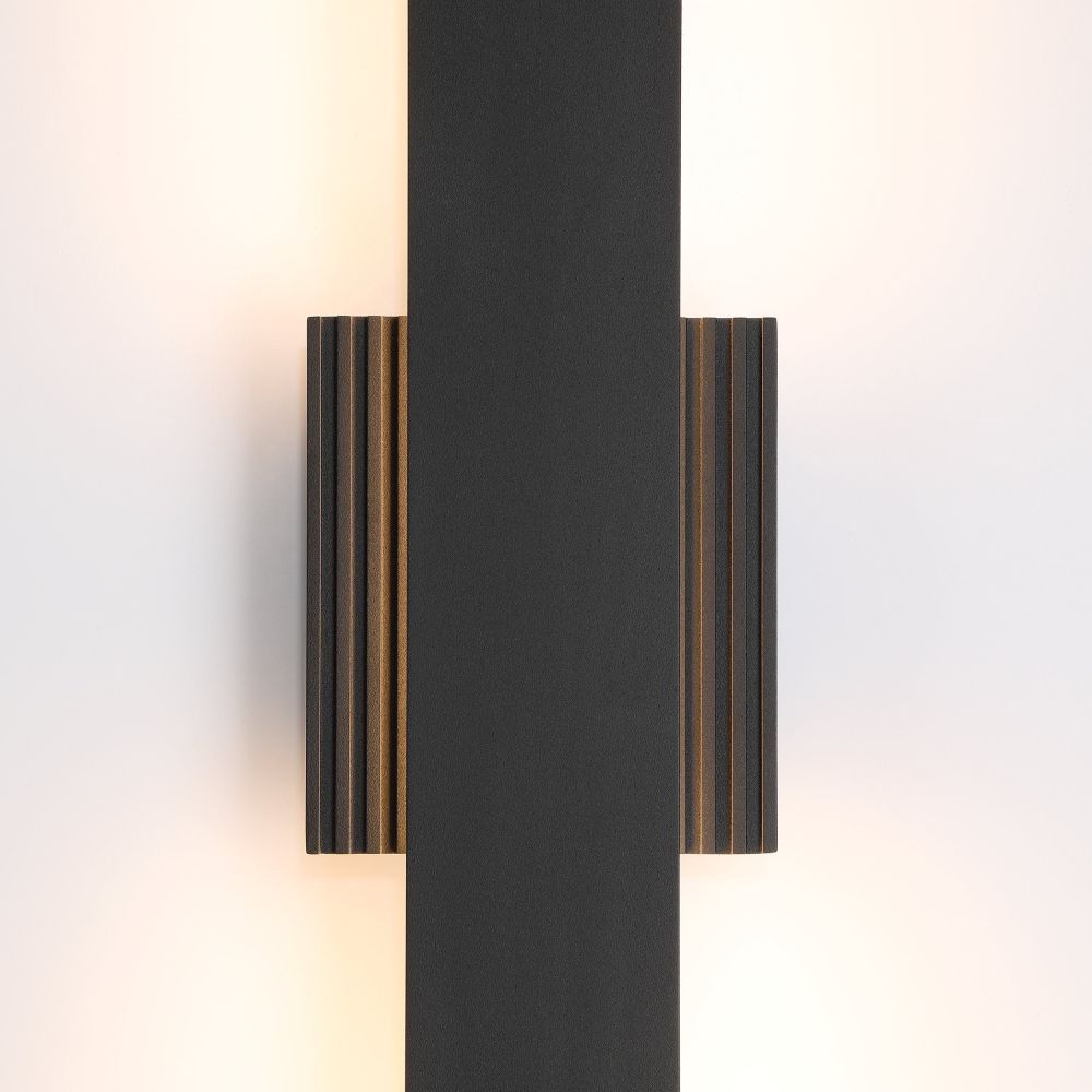 207713A